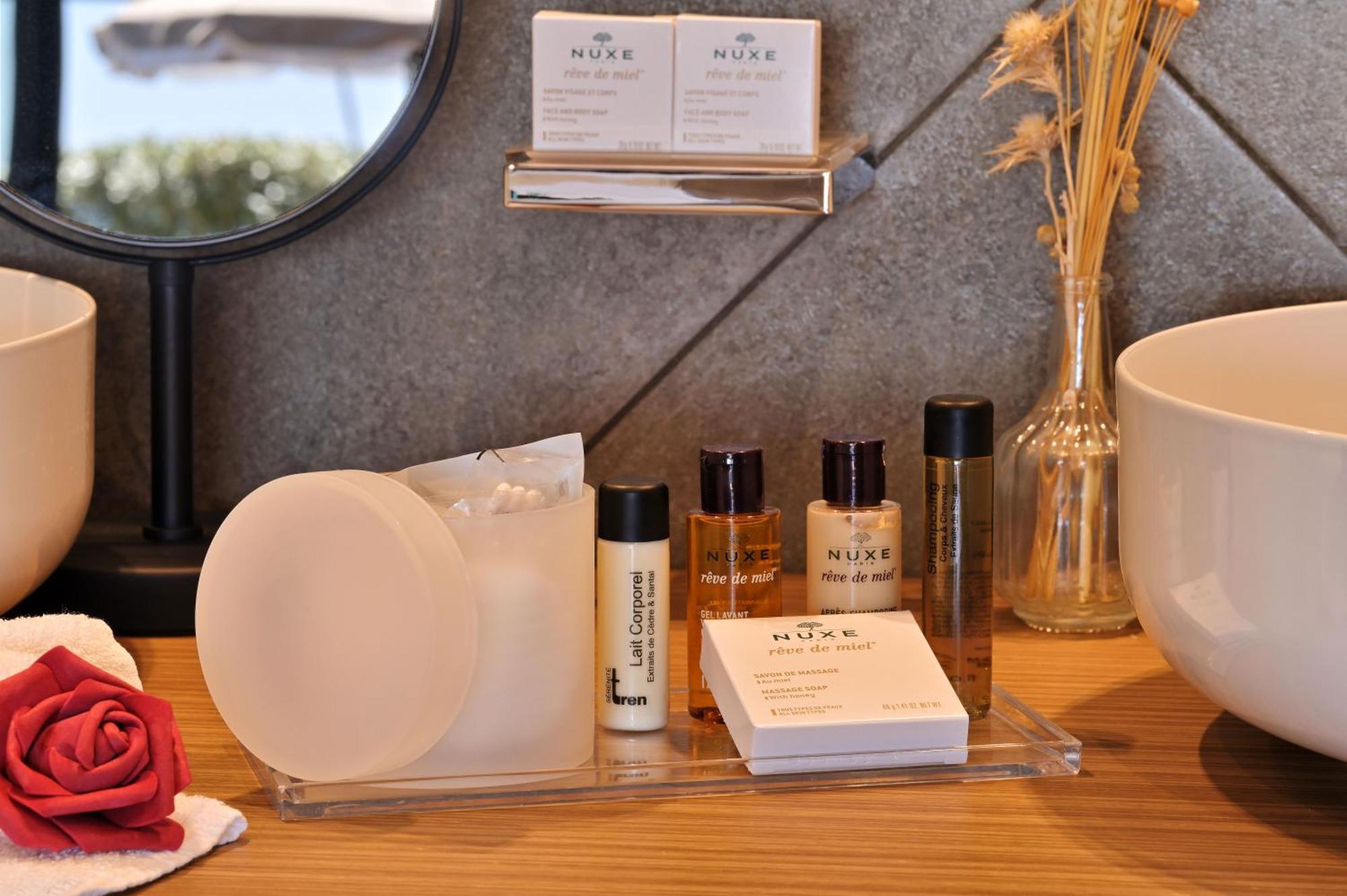 Hotel Le Week End Ajaccio  Ngoại thất bức ảnh